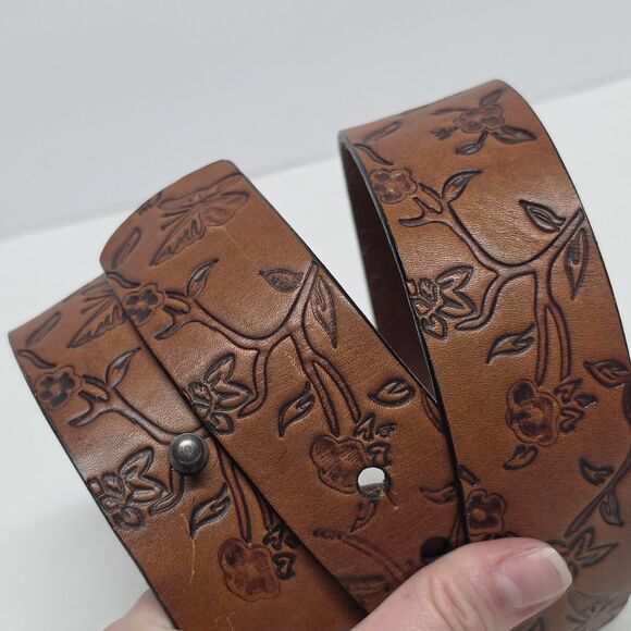 Liz Claiborne Brown Leather Butterflies Floral Embossed Belt M Boho Cowgirl main image 8